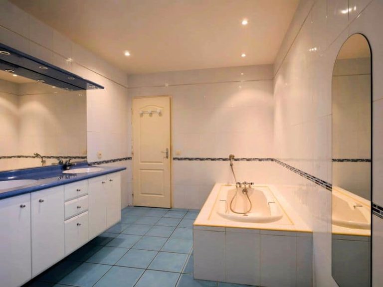 Salle de bain de standing à Idron