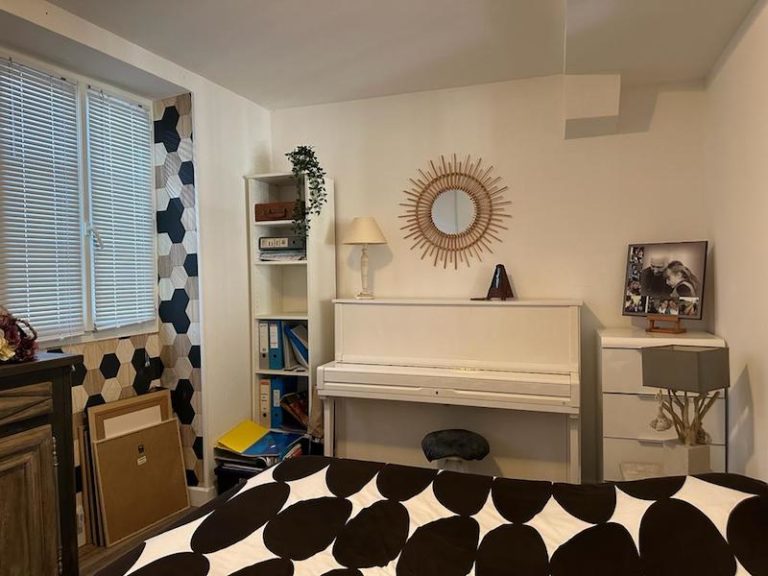 Chambre dans une maison de charme près de Lescar