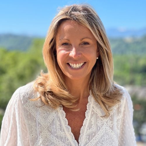 Portrait de Gaëlle Abadie, fondatrice de l'agence immobilière de luxe Abadie Immobilier de prestige